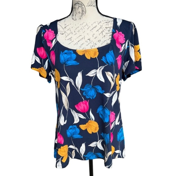Ann Taylor Factory Tops - New with tags, Floral flutter sleeve, scoop neck top, size large